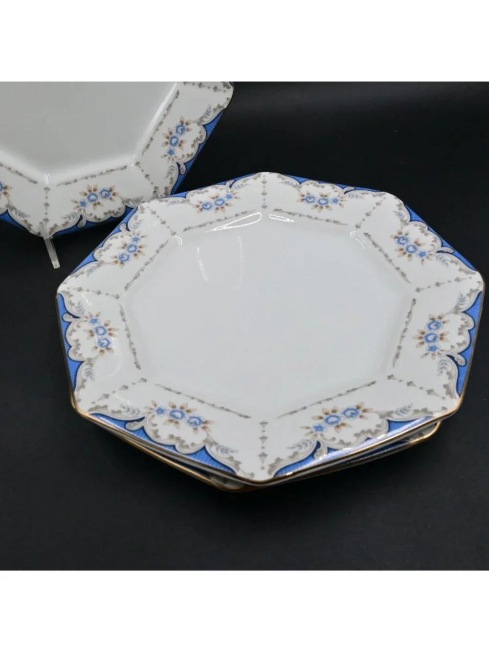 Seizan Mood Indigo 7936 Octagonal Blue Floral Dinner Plates Set of 4 Vintage 10